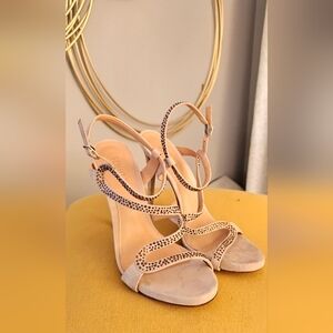 NEW Schutz Tan Strappy Women's Sandals SIZE 11B